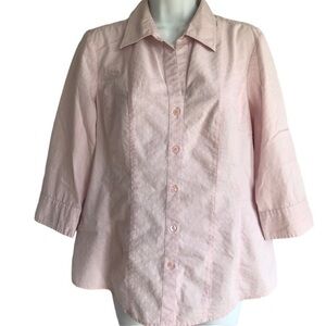 Style & Co Women's 3/4 Sleeve Buttons down Pale Pink Stretch Shirt Size 6